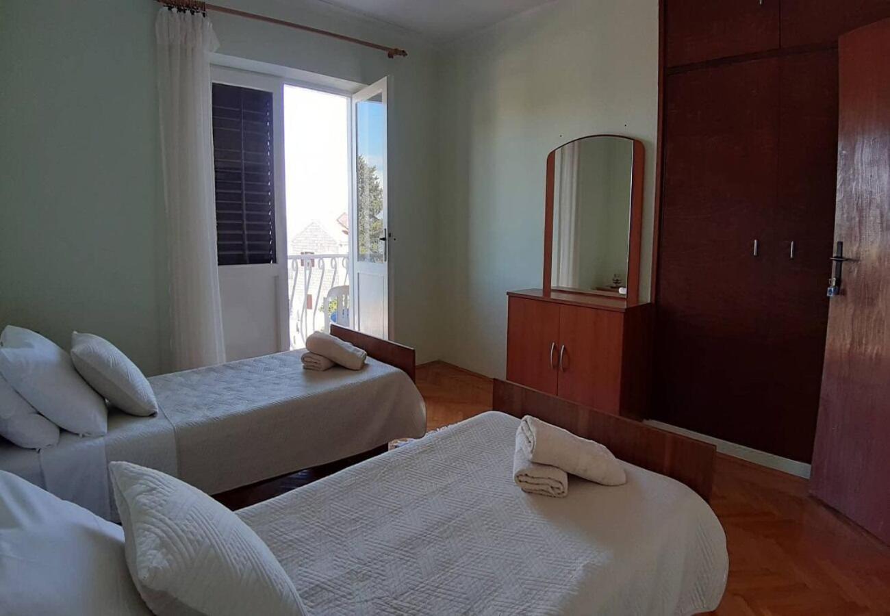Apartments Mar Сутиван Екстериор снимка